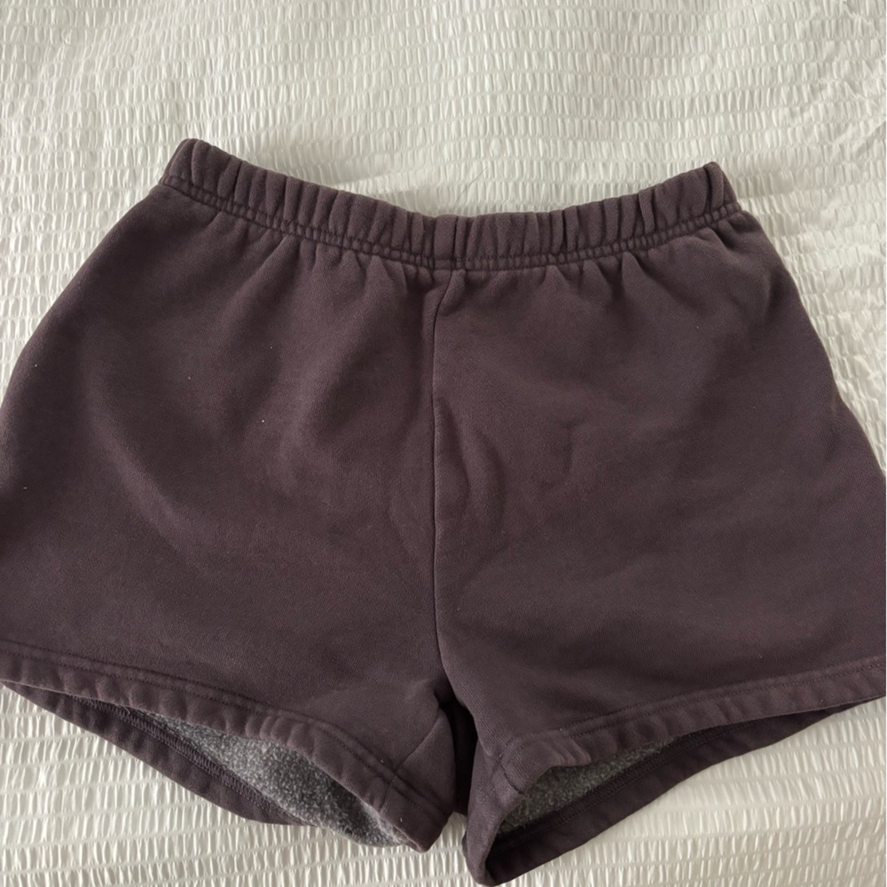 Aritzia TNA Women's Fleece Shorts in Charcoal